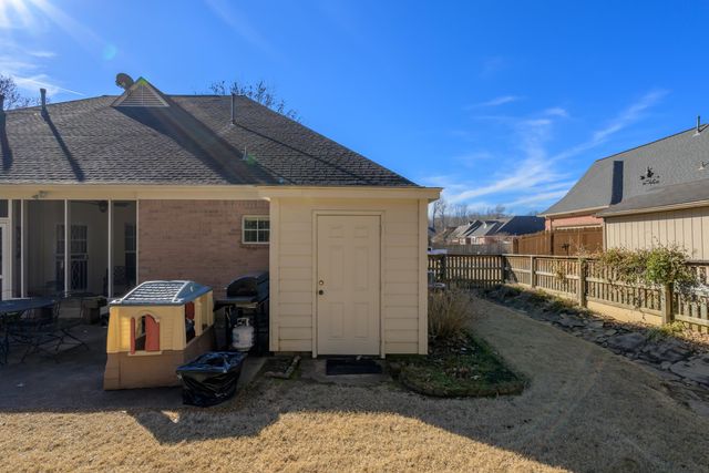 4338 DALTON DOWNS DR, Bartlett, TN 38135