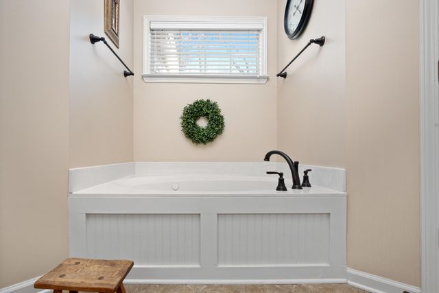 4338 DALTON DOWNS DR, Bartlett, TN 38135