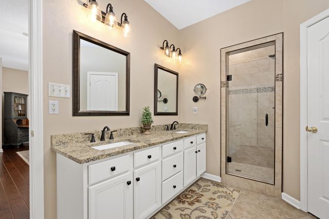 4338 DALTON DOWNS DR, Bartlett, TN 38135