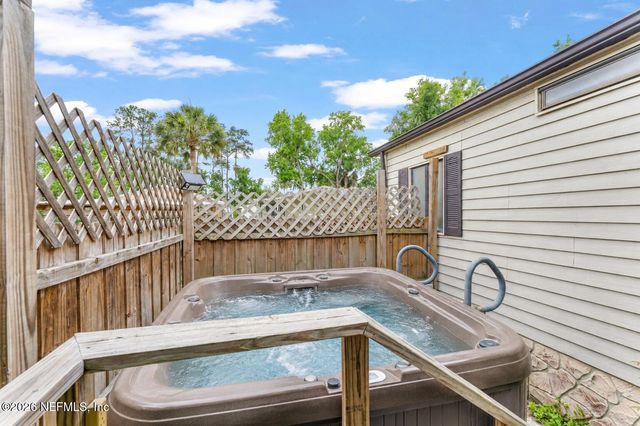 418 COVE Drive, Satsuma, FL 32189