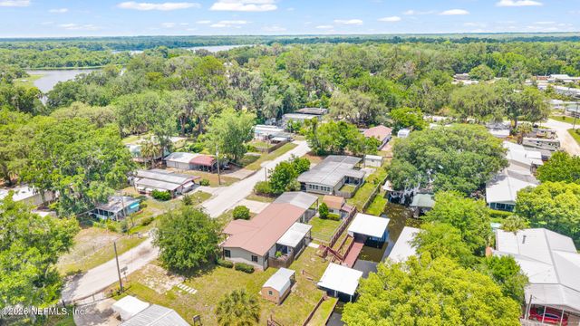 418 COVE Drive, Satsuma, FL 32189