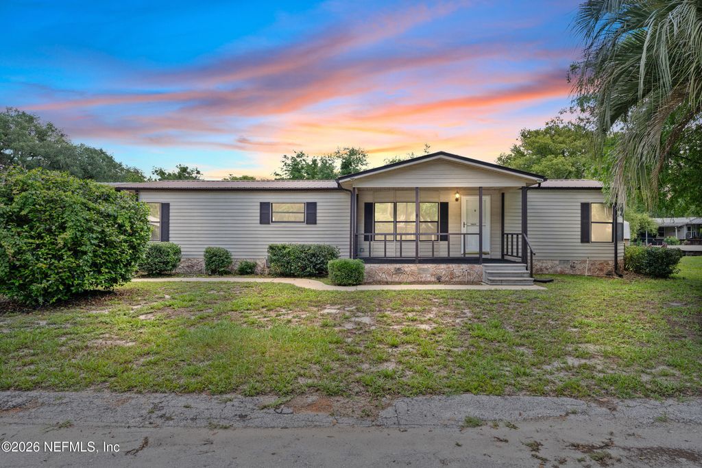 418 COVE Drive, Satsuma, FL 32189