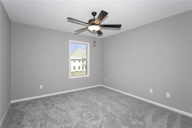 11140 N Bristol Avenue, Kansas City, MO 64156