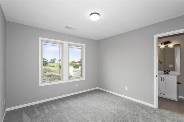 11140 N Bristol Avenue, Kansas City, MO 64156