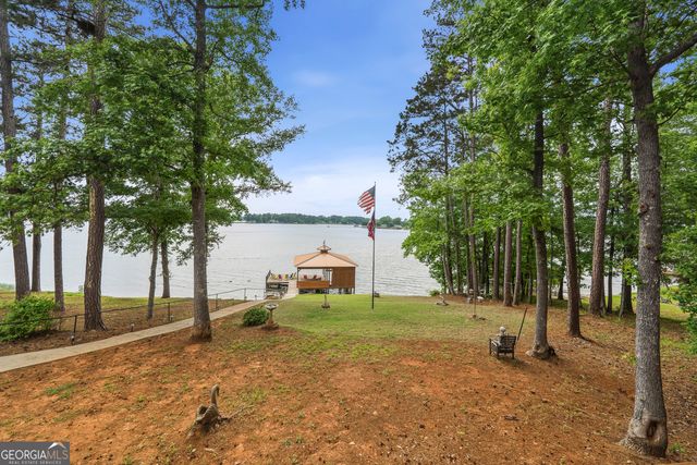 955 Barbara Point Road, Sparta, GA 31087