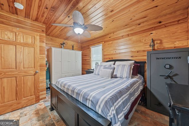 955 Barbara Point Road, Sparta, GA 31087
