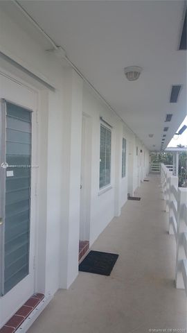 1631 NE 114th St 305, North Miami, FL 33181