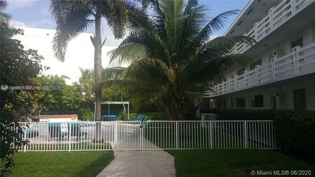 1631 NE 114th St 305, North Miami, FL 33181