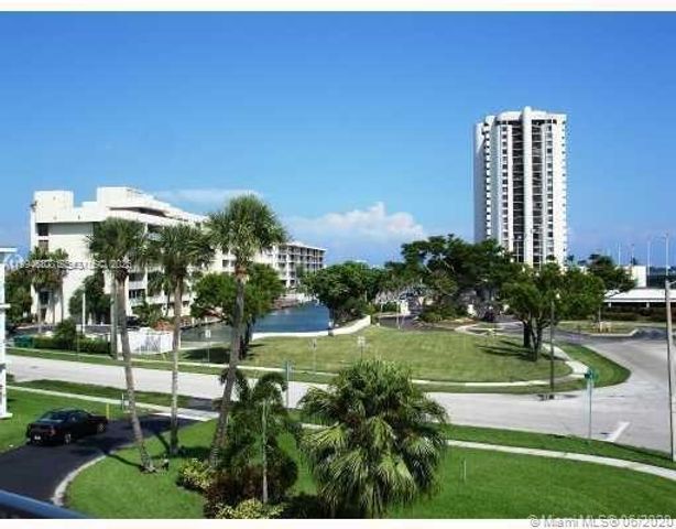 1631 NE 114th St 305, North Miami, FL 33181