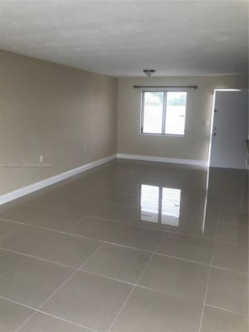 1631 NE 114th St 305, North Miami, FL 33181