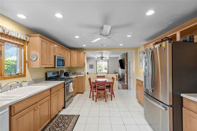 66 West River Parkway, North Providence, RI 02904
