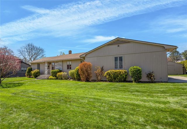 66 West River Parkway, North Providence, RI 02904