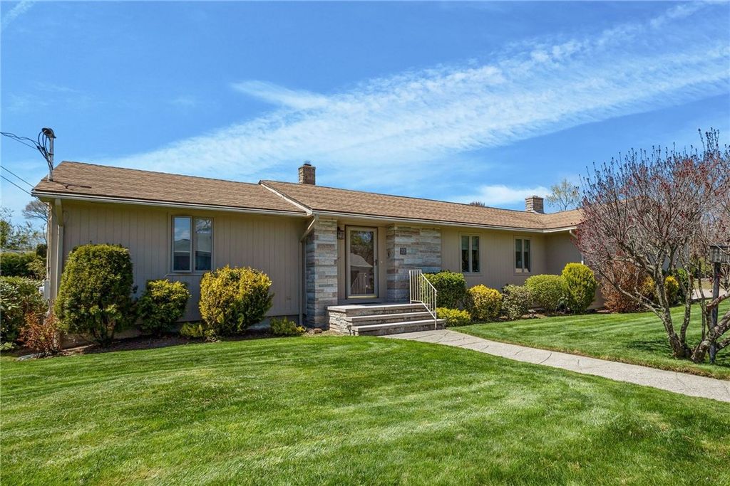 66 West River Parkway, North Providence, RI 02904