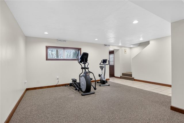 190 Portman Rd, Summit Twp, PA 16002