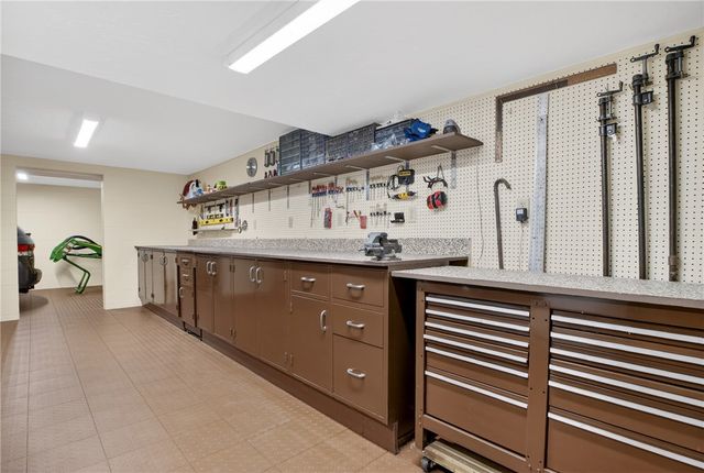 190 Portman Rd, Summit Twp, PA 16002