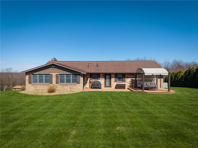 190 Portman Rd, Summit Twp, PA 16002