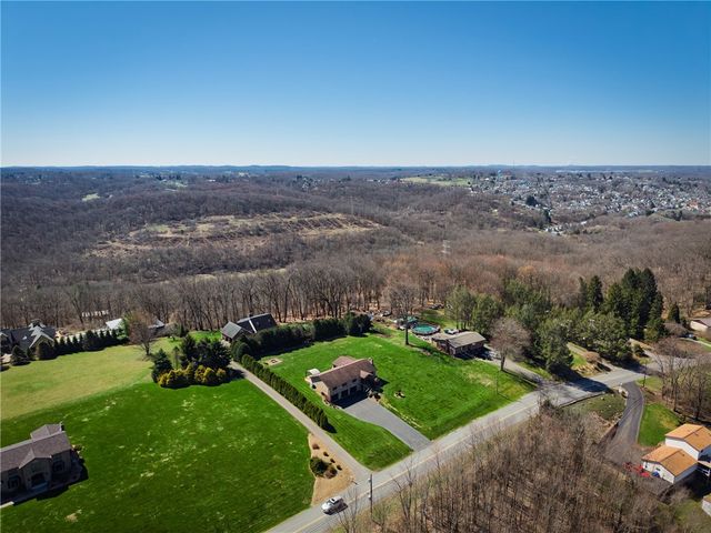 190 Portman Rd, Summit Twp, PA 16002