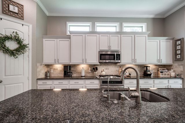 502 Pearl View Lane, Pinehurst, TX 77362