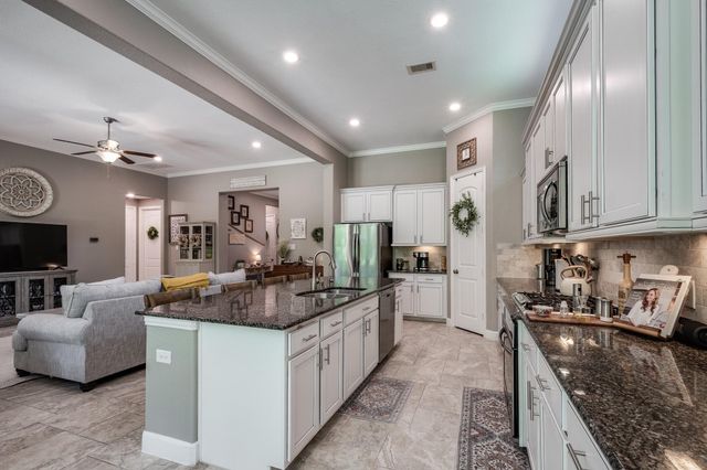 502 Pearl View Lane, Pinehurst, TX 77362
