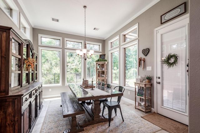 502 Pearl View Lane, Pinehurst, TX 77362