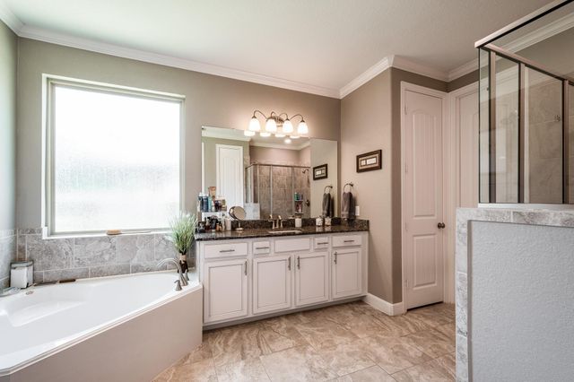 502 Pearl View Lane, Pinehurst, TX 77362