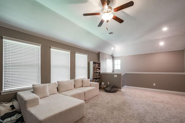 502 Pearl View Lane, Pinehurst, TX 77362