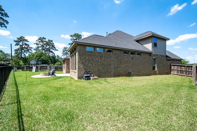 502 Pearl View Lane, Pinehurst, TX 77362