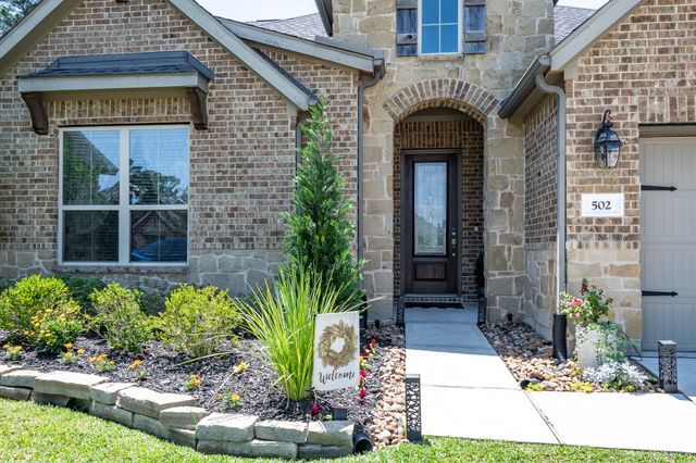 502 Pearl View Lane, Pinehurst, TX 77362