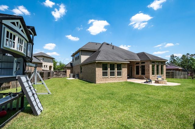 502 Pearl View Lane, Pinehurst, TX 77362