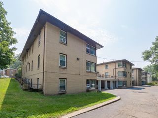 503 N Riverview Drive, Parchment City, MI 49004