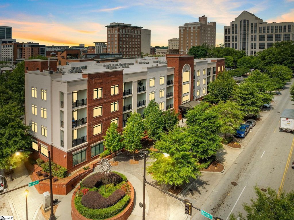 98 E Mcbee Avenue Unit 311, Greenville, SC 29601