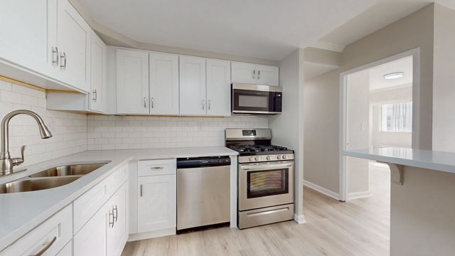 510 Gay St Apt 1008, Nashville, TN 37219