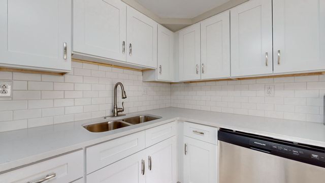 510 Gay St Apt 1008, Nashville, TN 37219