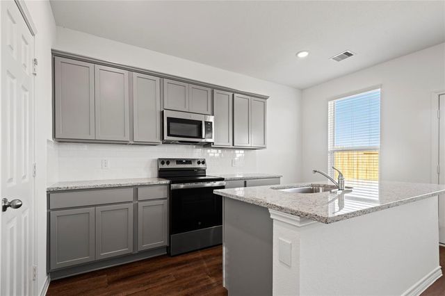 808 Stoney Point Lane, Dayton, TX 77535