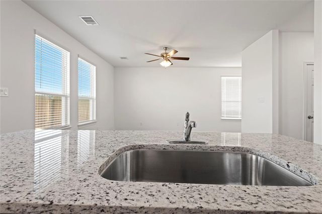 808 Stoney Point Lane, Dayton, TX 77535