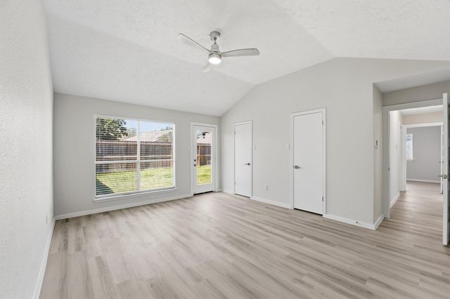 2210 Trail West Street, Sugar Land, TX 77478