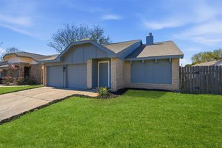 2210 Trail West Street, Sugar Land, TX 77478