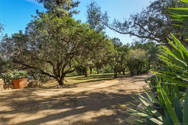 11618 Johnson Lake Road, Lakeside, CA 92040