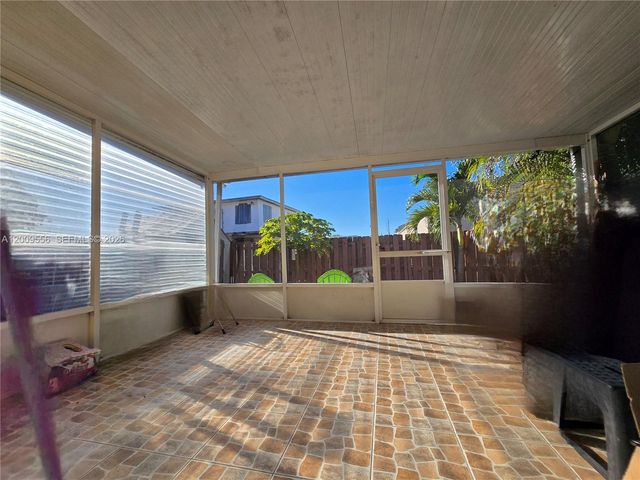 10924 SW 182nd Ln, Miami, FL 33157