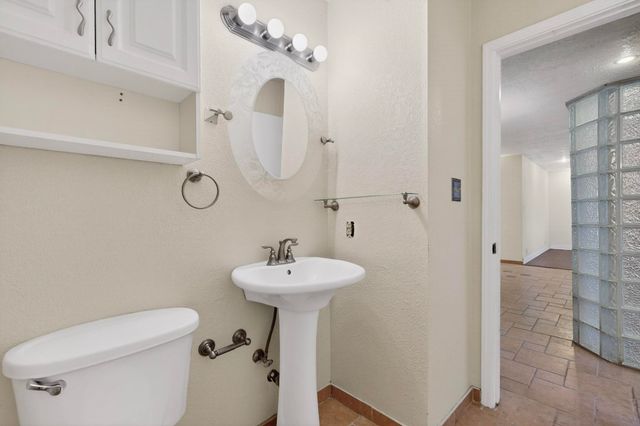 6500 Martin Court NE, Albuquerque, NM 87109