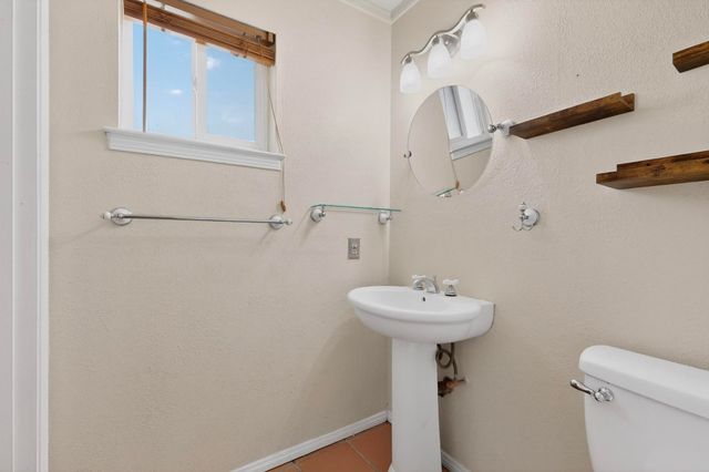 6500 Martin Court NE, Albuquerque, NM 87109