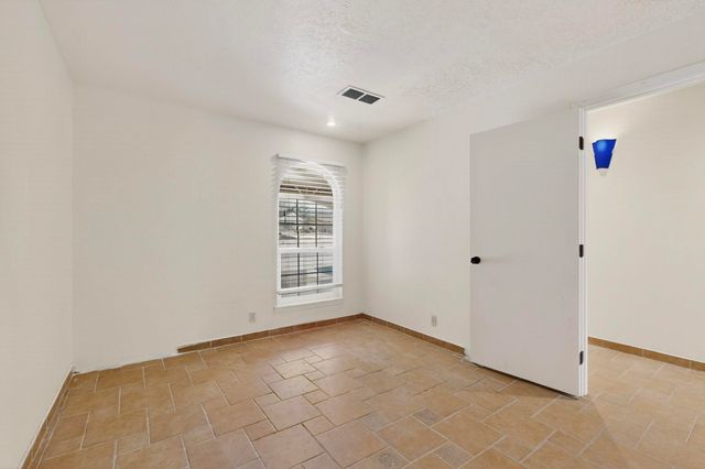 6500 Martin Court NE, Albuquerque, NM 87109