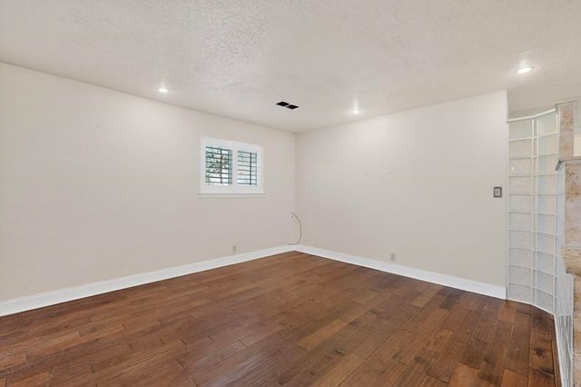 6500 Martin Court NE, Albuquerque, NM 87109