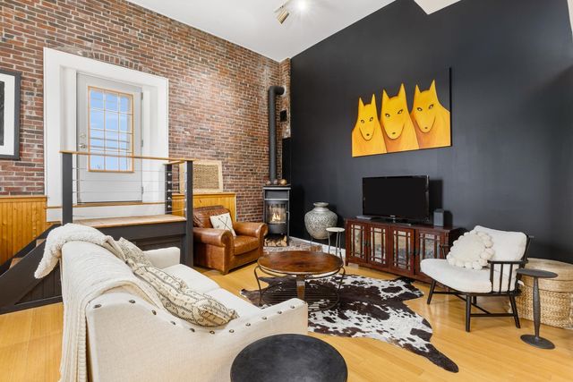 348 Maplewood Ave Apt 4, Portsmouth, NH 03801