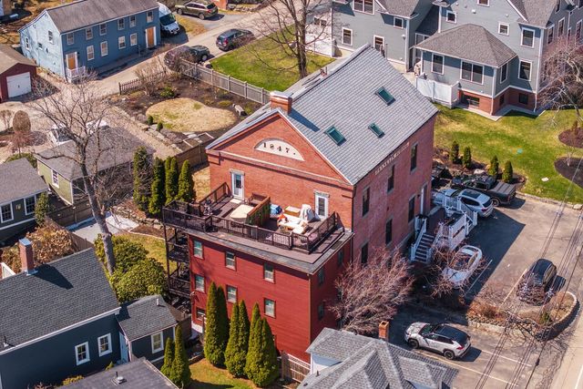 348 Maplewood Ave Apt 4, Portsmouth, NH 03801