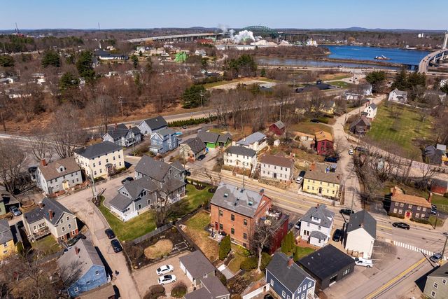 348 Maplewood Ave Apt 4, Portsmouth, NH 03801