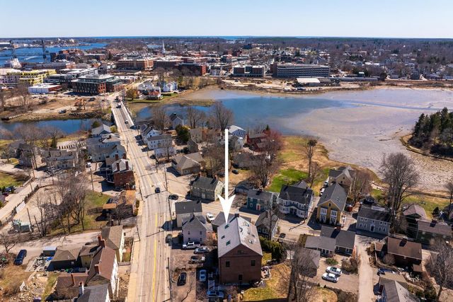 348 Maplewood Ave Apt 4, Portsmouth, NH 03801