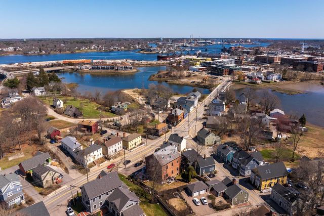 348 Maplewood Ave Apt 4, Portsmouth, NH 03801