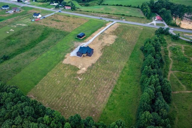 2010 Lafayette Rd, Red Boiling Springs, TN 37150