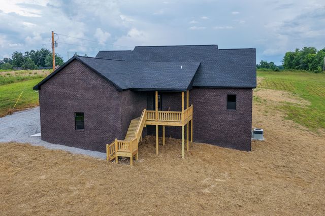2010 Lafayette Rd, Red Boiling Springs, TN 37150